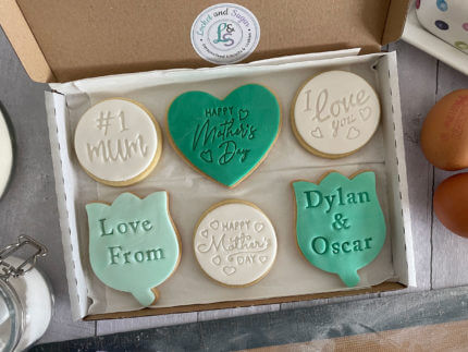Happy Mothers Day Green Letterbox Personalised Cookies