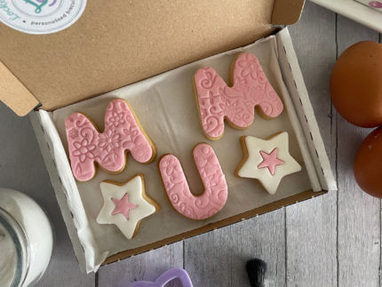 Pink Happy Mothers Day Duo Letterbox Cookies with Stars