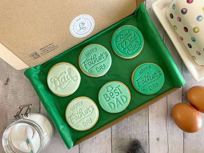 Happy Fathers Day Green Letterbox Cookies