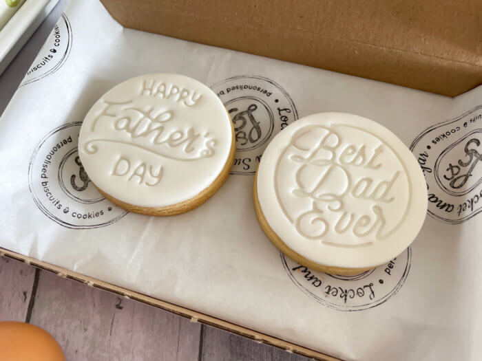 Happy Fathers Day White Duo Letterbox Cookies